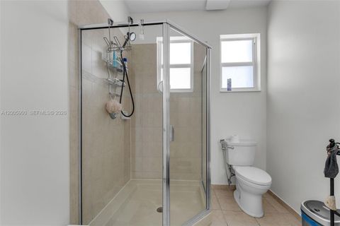 Tiny photo for 945 SW 154th Ct, Miami, FL 33194 (MLS # A12005900)