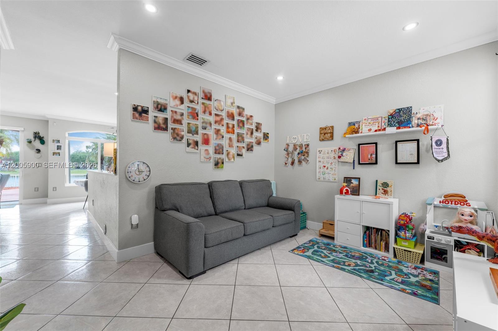 AB AT TAMIAMI TRAIL PHASE - Residential