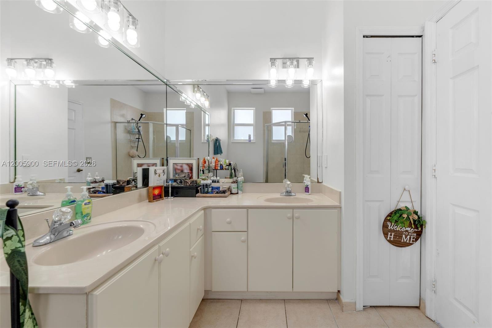 AB AT TAMIAMI TRAIL PHASE - Residential