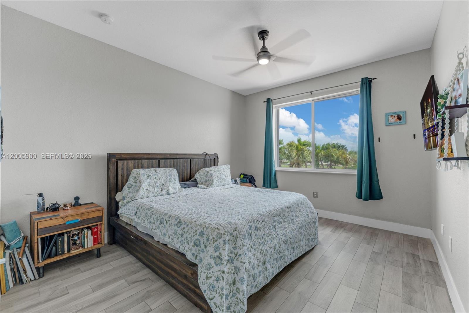 AB AT TAMIAMI TRAIL PHASE - Residential