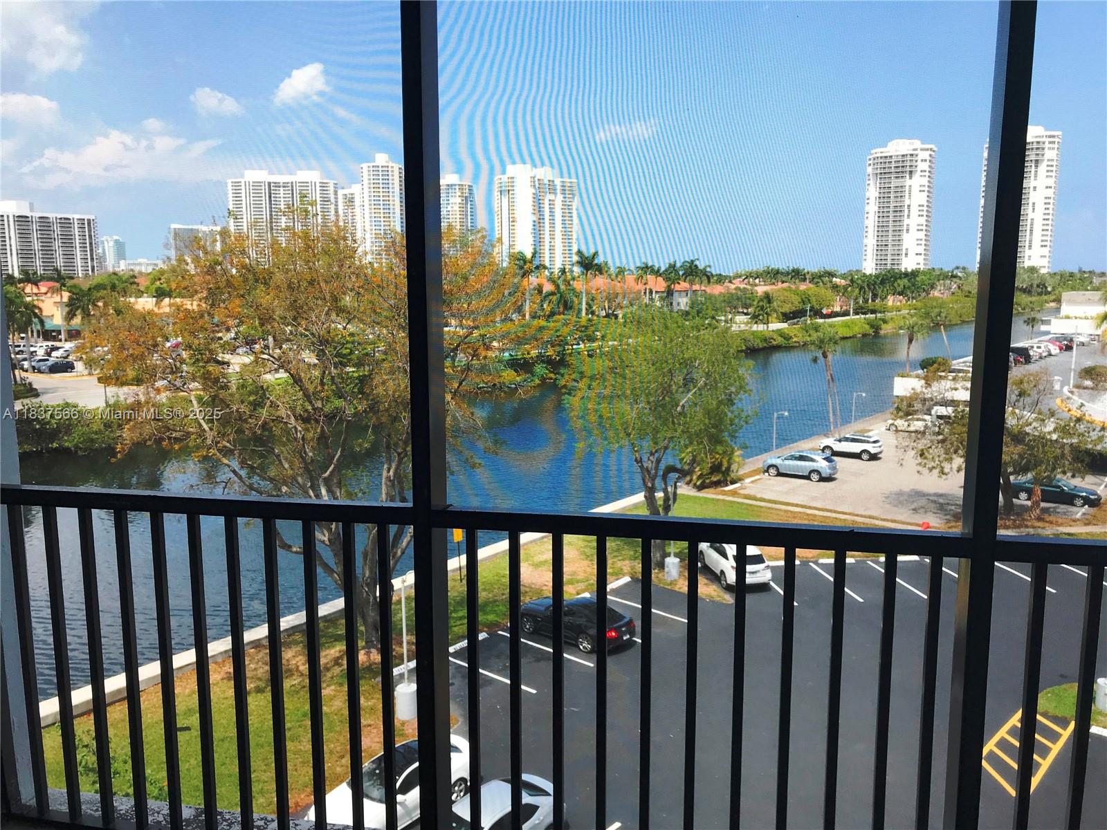 NICE 1 BED 1.5 BATH IN THE HEART OF AVENTURA. UPDATED KITCHEN, LAMINATED WOOD FLOORS THROUGHOUT, PLENTY OF CLOSET SPACE, ACCORDION SHUTTERS. RENT INCLUDES: WATER, SEWER, TRASH, CABLE & INTERNET SERVICE. AMENITIES INCLUDE POOL, CLUBHOUSE WITH SOCIAL ROOM, LIBRARY AND FITNESS CENTER. WALKING DISTANCE TO SUPERMARKET AND AVENTURA MALL.