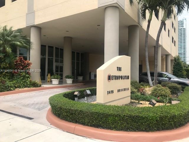 2475 Brickell Ave 2203