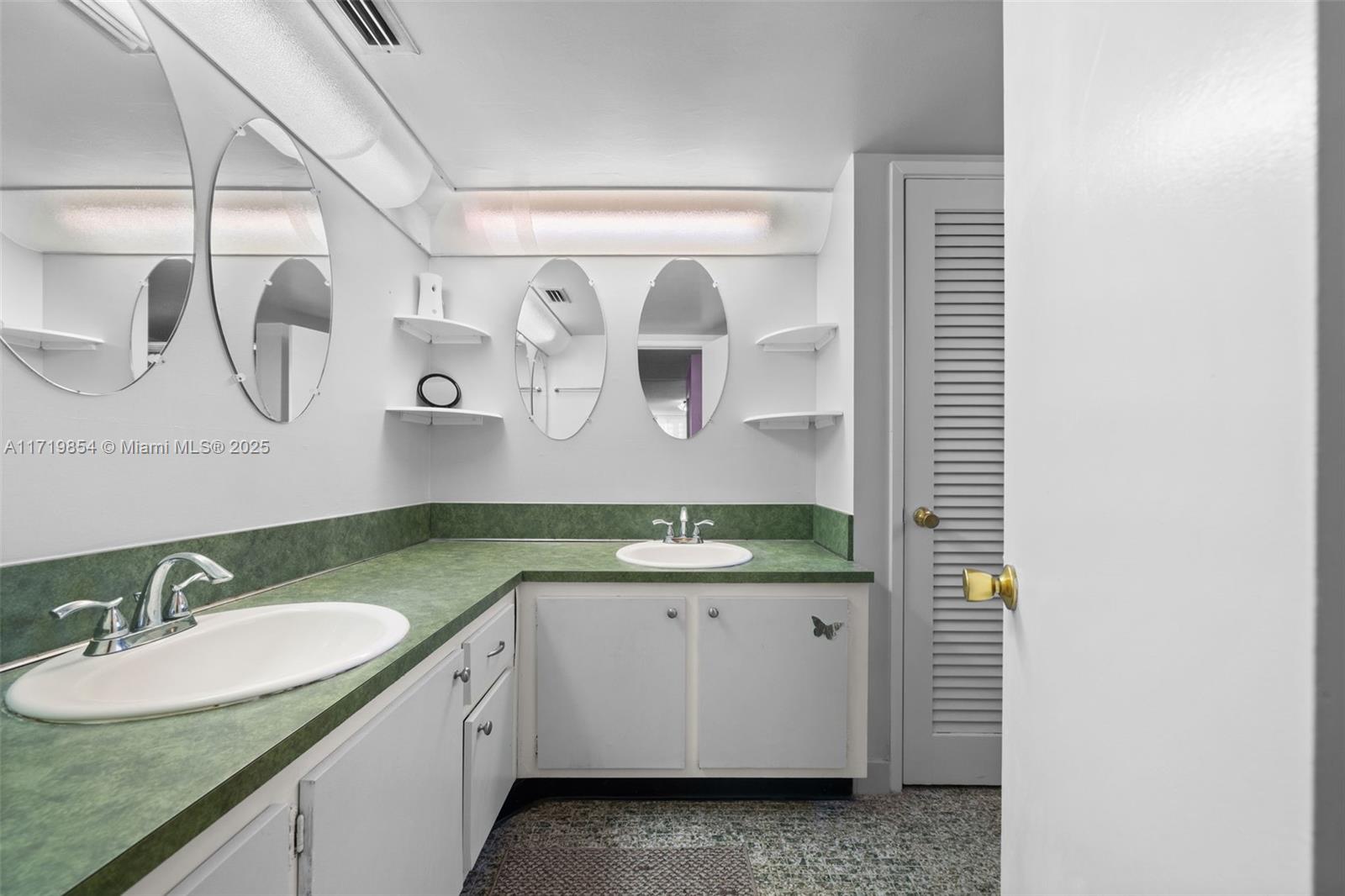 JADE WINDS GROUP ALLAMAND - Residential