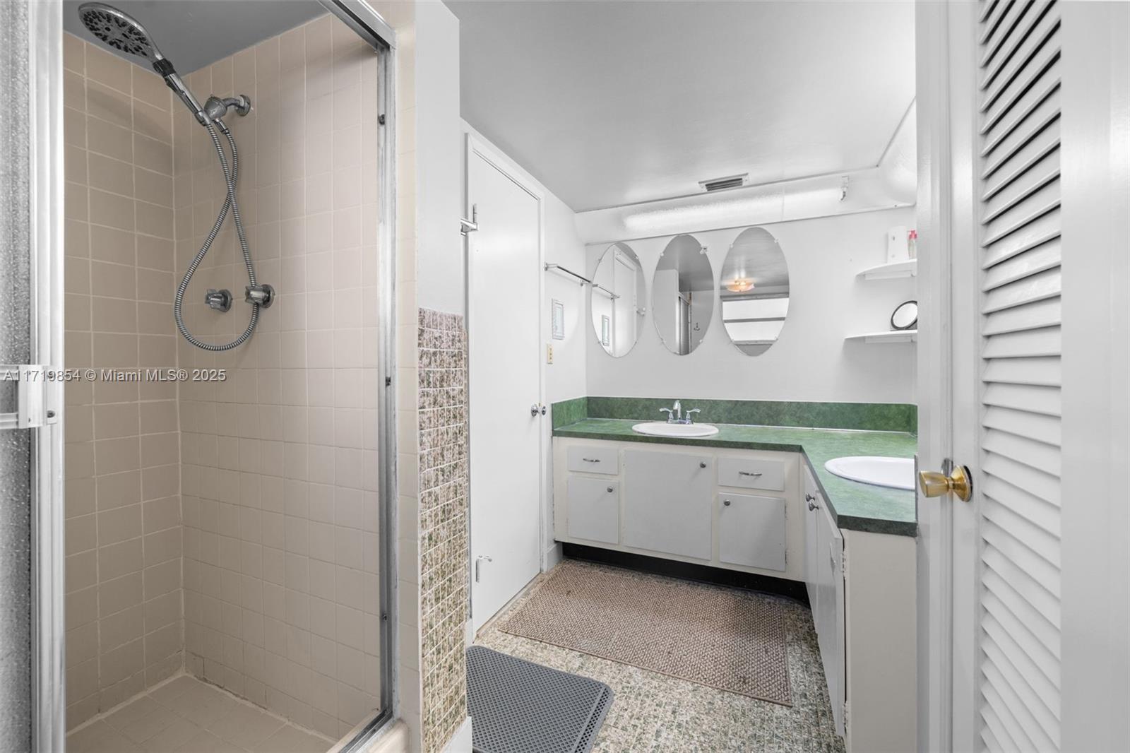 JADE WINDS GROUP ALLAMAND - Residential