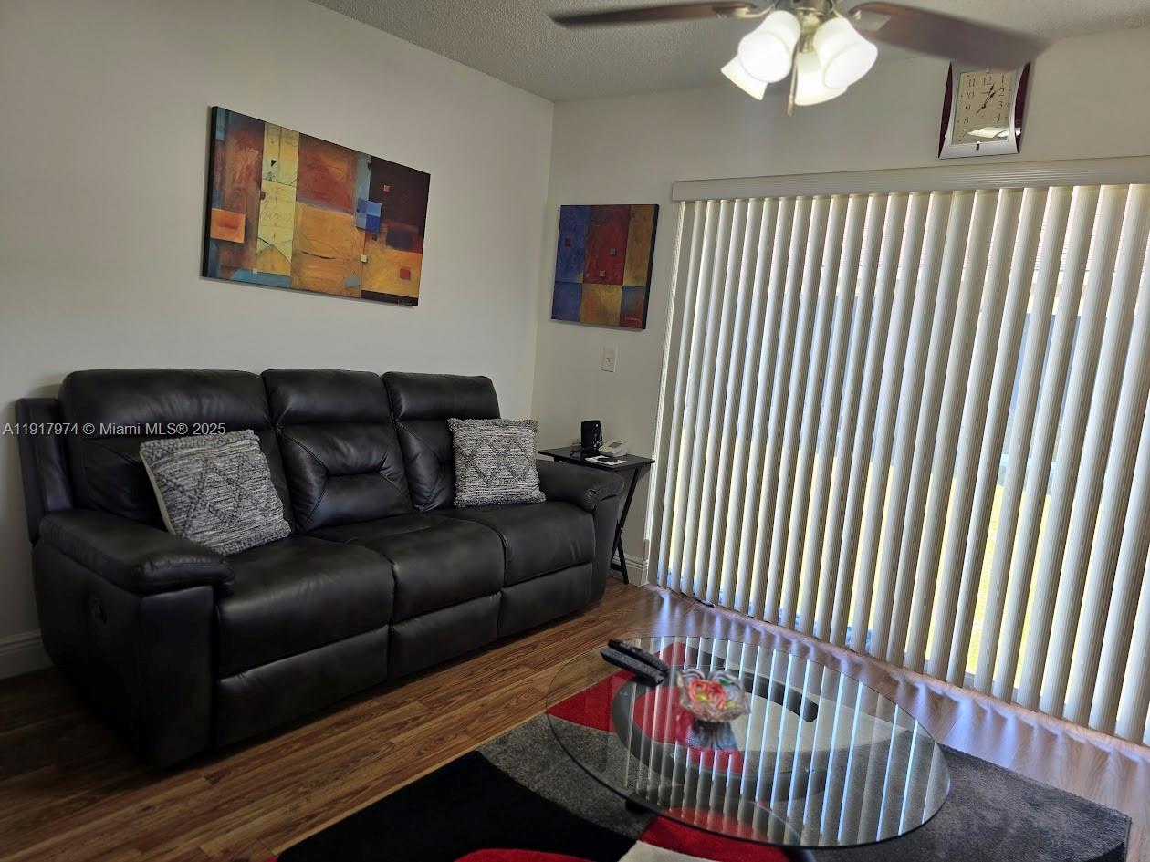 CAMELOT VILLAGE SEC 1 - Residential