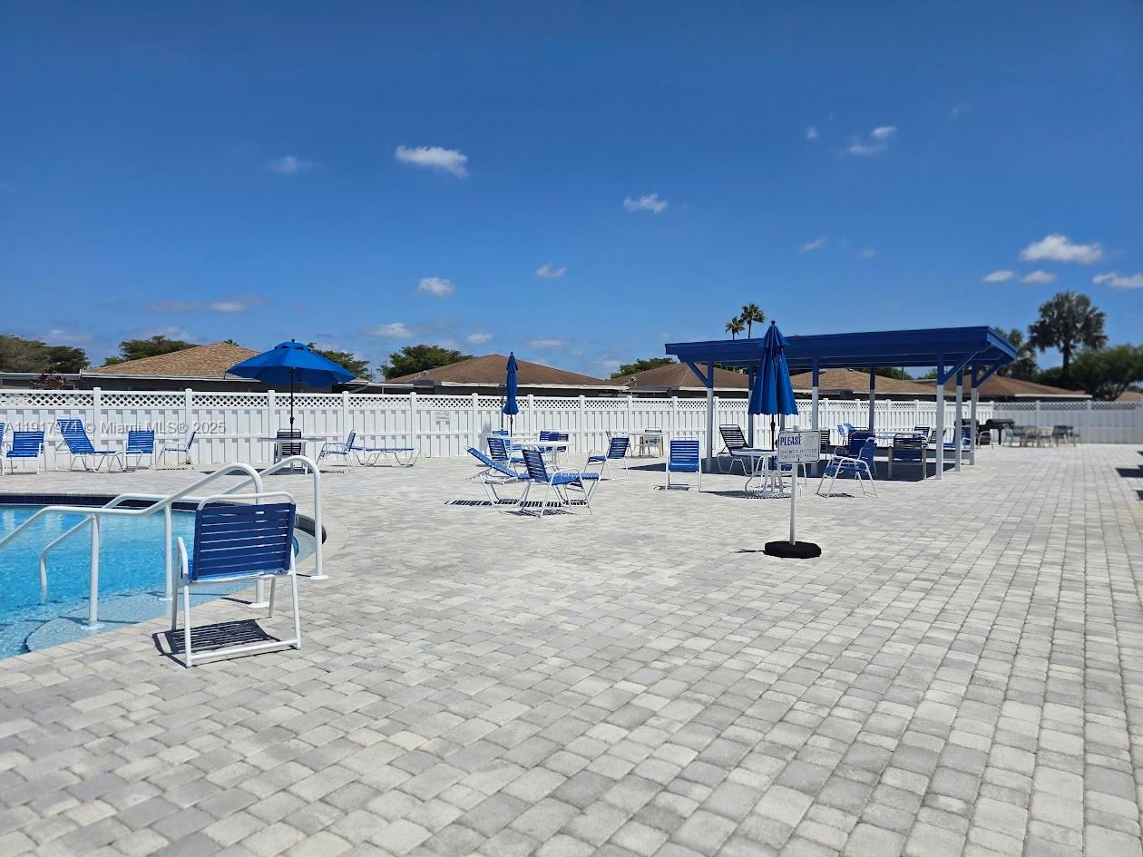 CAMELOT VILLAGE SEC 1 - Residential