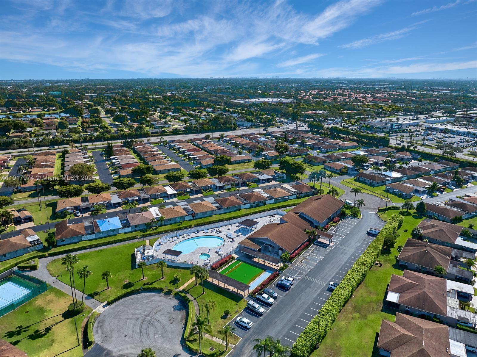 CAMELOT VILLAGE SEC 1 - Residential