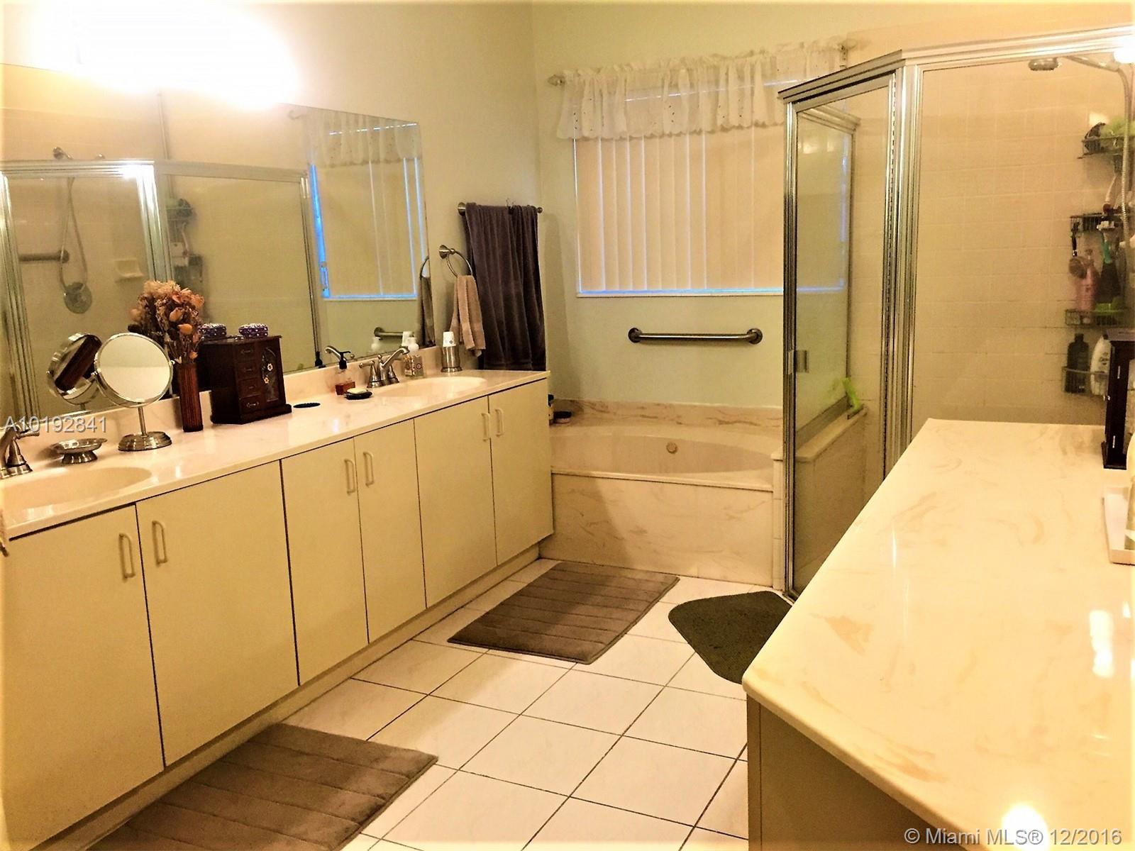 Lakes On Green Sec 01 - Residential