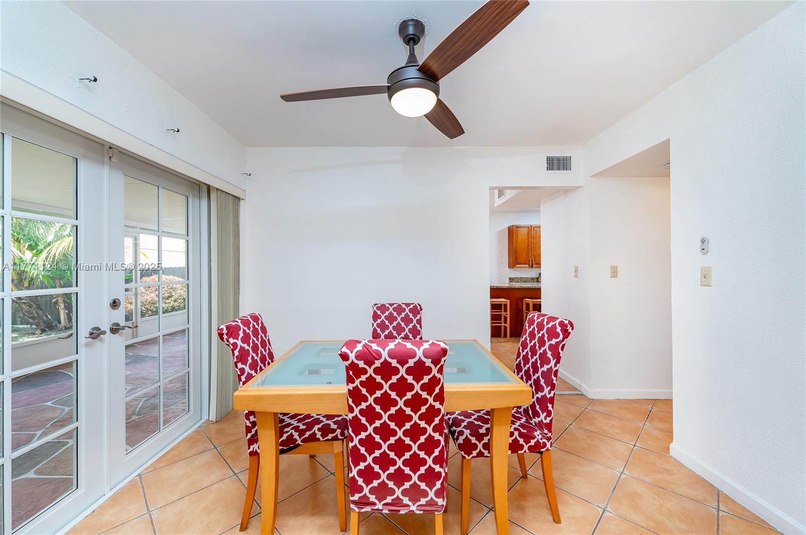 FONTAINEBLEAU PARK WEST V - Residential