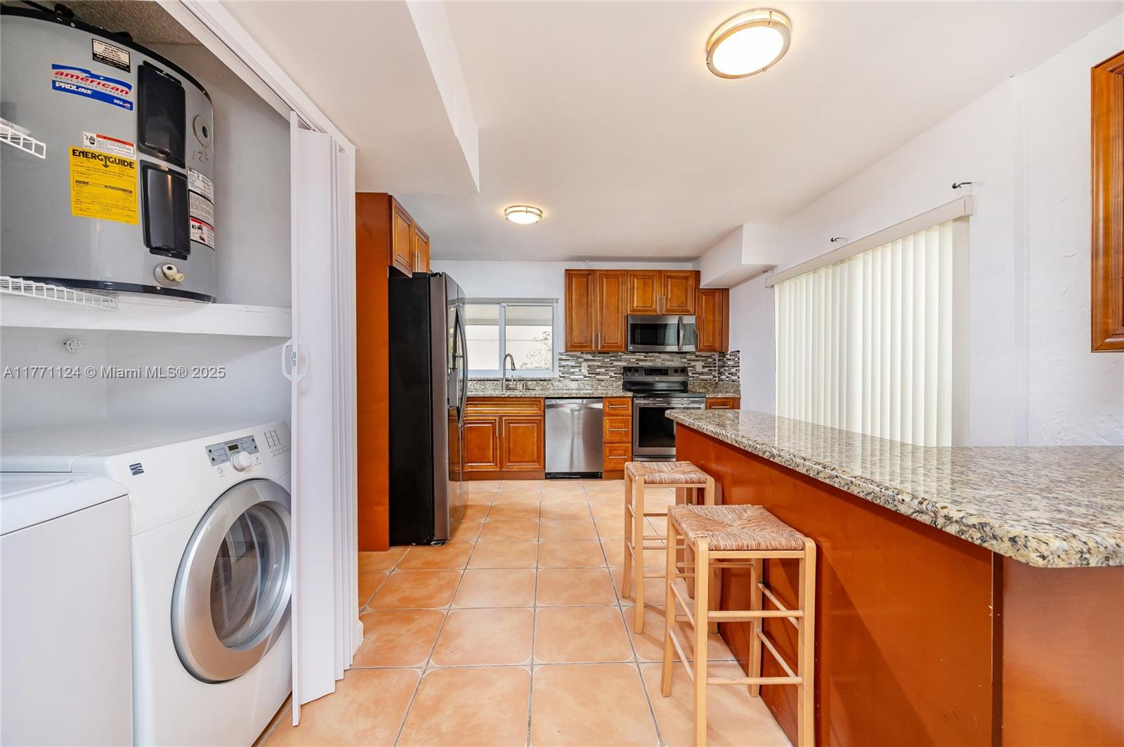 FONTAINEBLEAU PARK WEST V - Residential