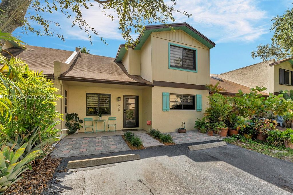 Photo of 678 NE 1st St, Dania Beach, FL 33004 (MLS # A11957566)