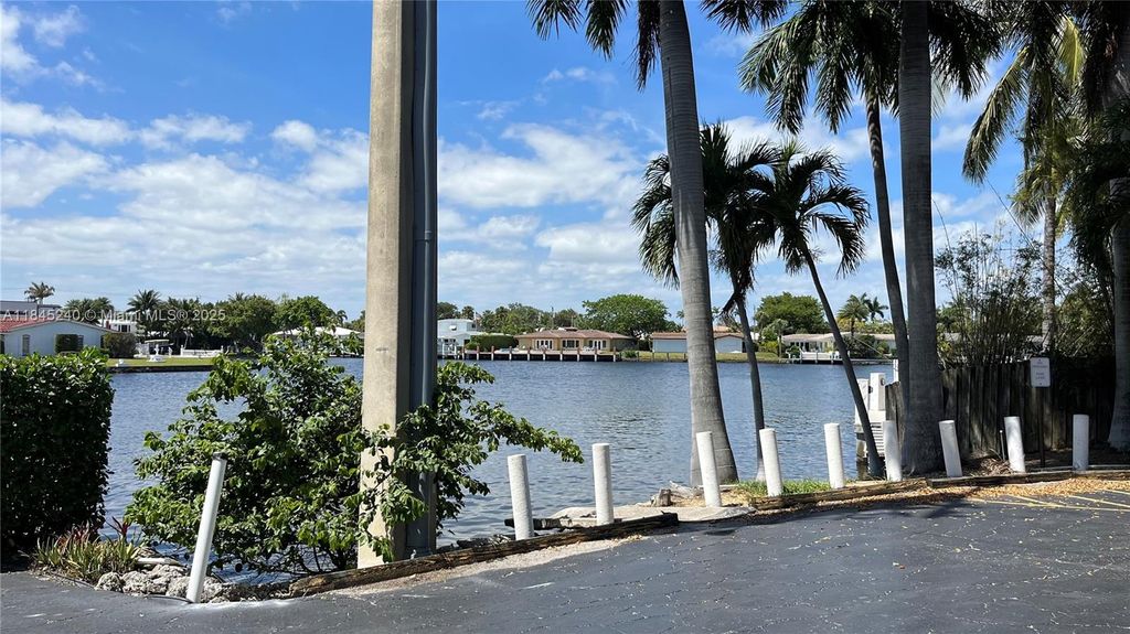 Photo of 1881 Middle River Dr #304, Fort Lauderdale, FL 33305 (MLS # A11845240)