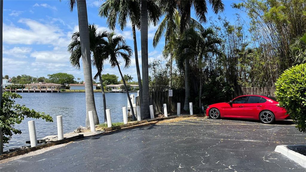 Photo of 1881 Middle River Dr #304, Fort Lauderdale, FL 33305 (MLS # A11845240)