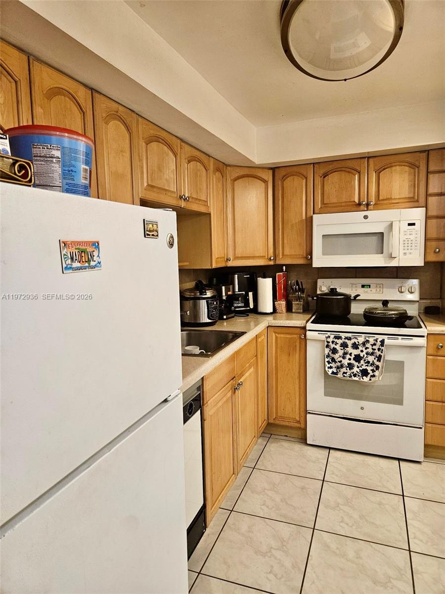 COASTAL TOWERS CONDO - Residential