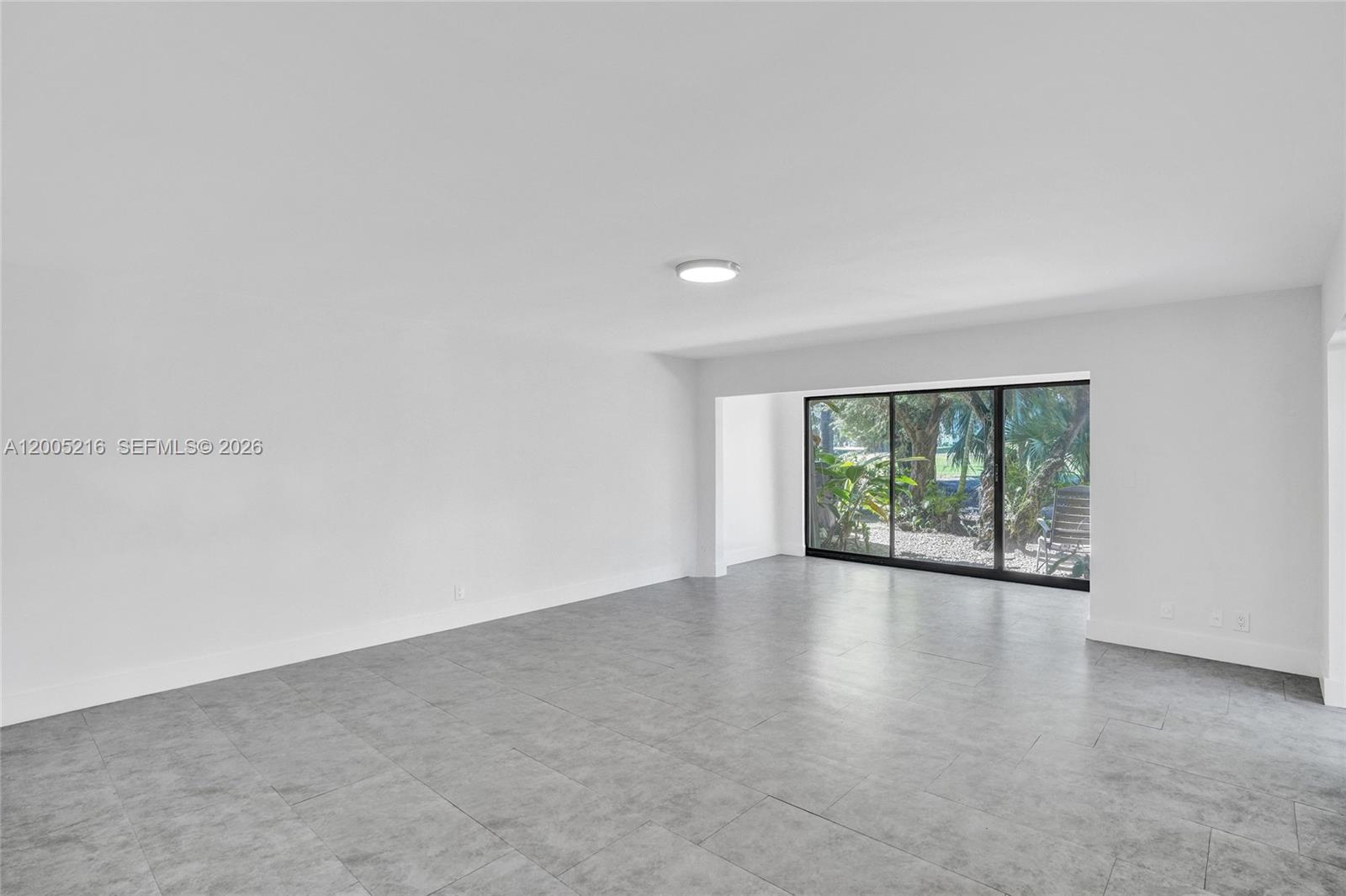 DELVISTA B CONDO - Residential