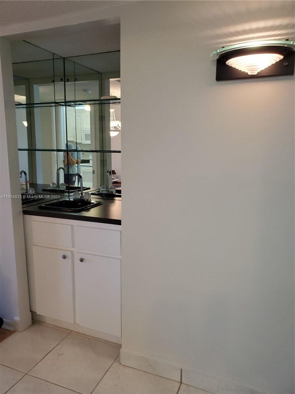 Photo of Pompano Beach, FL 33069 (MLS # A11854833)