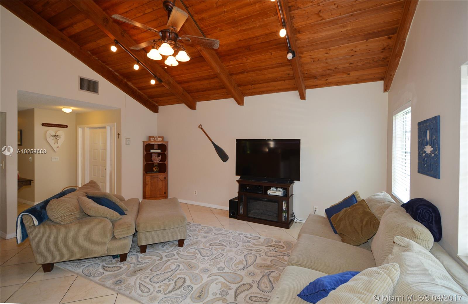 NOVA VILLAGE - Residential