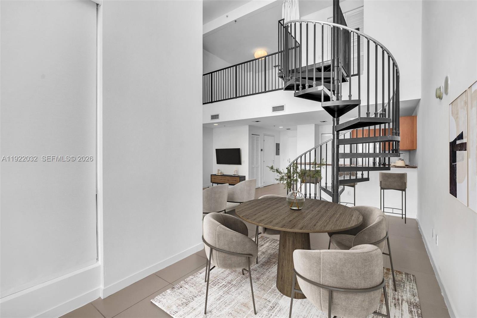 MET 1 CONDO - Residential