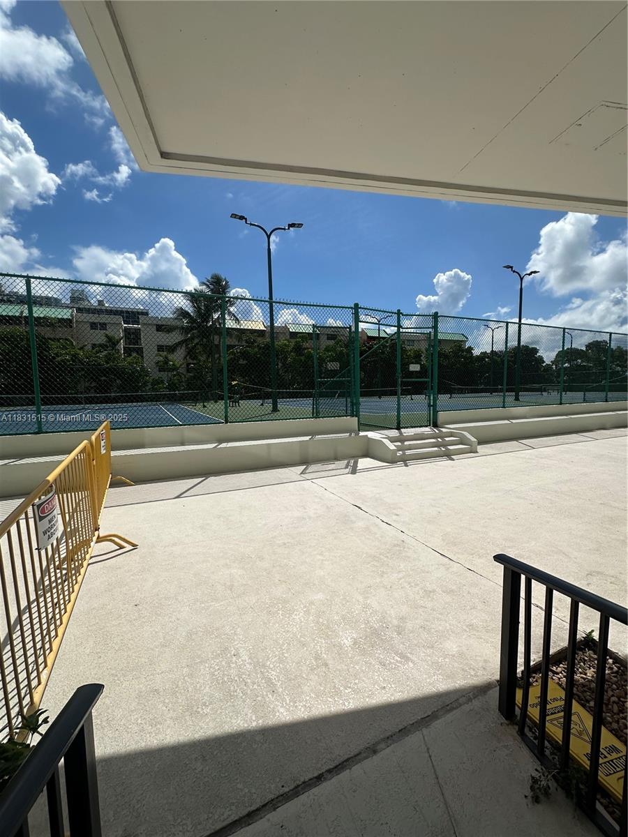 BRICKELL BAY CLUB CONDO - Residential