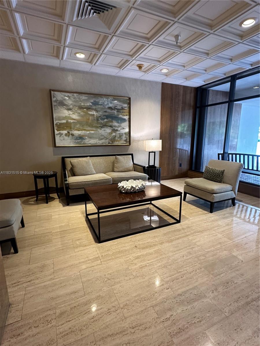 BRICKELL BAY CLUB CONDO - Residential