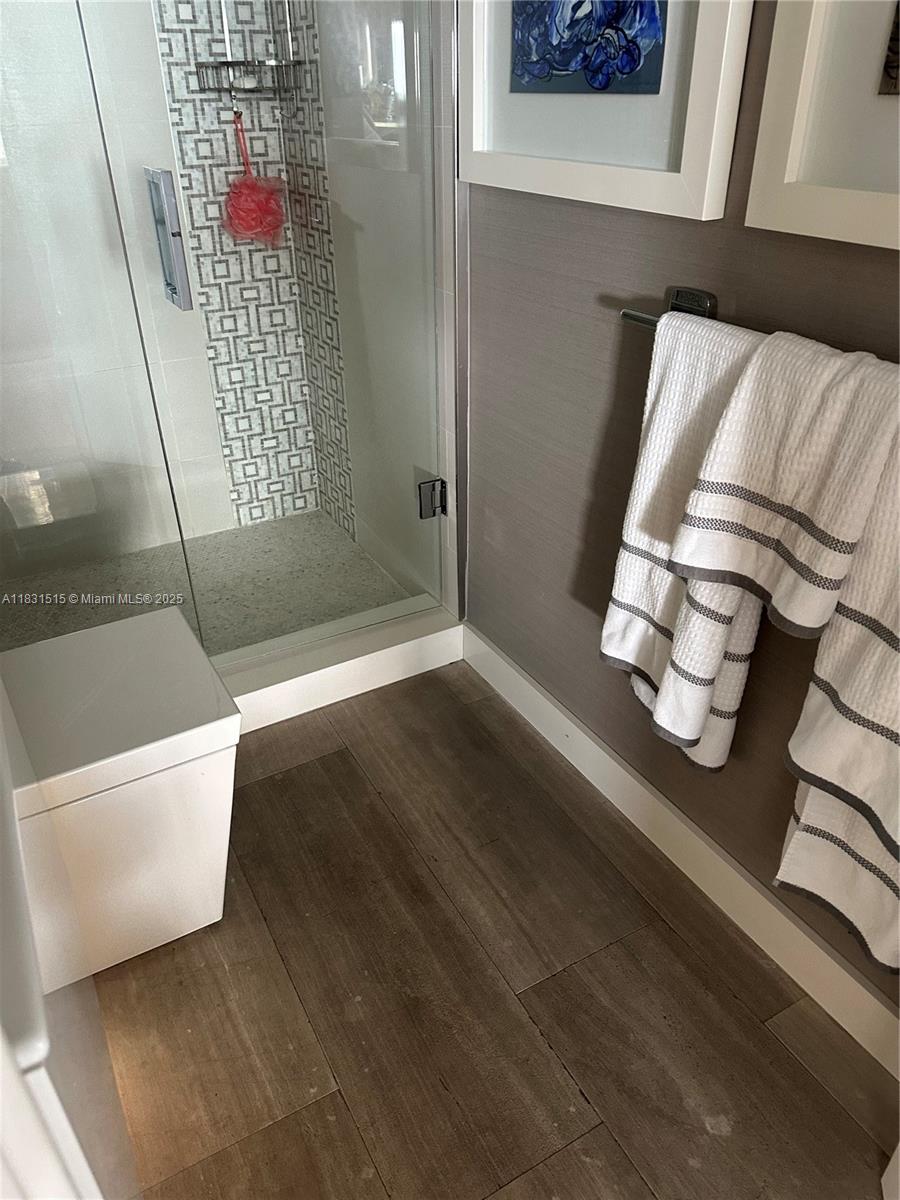 BRICKELL BAY CLUB CONDO - Residential