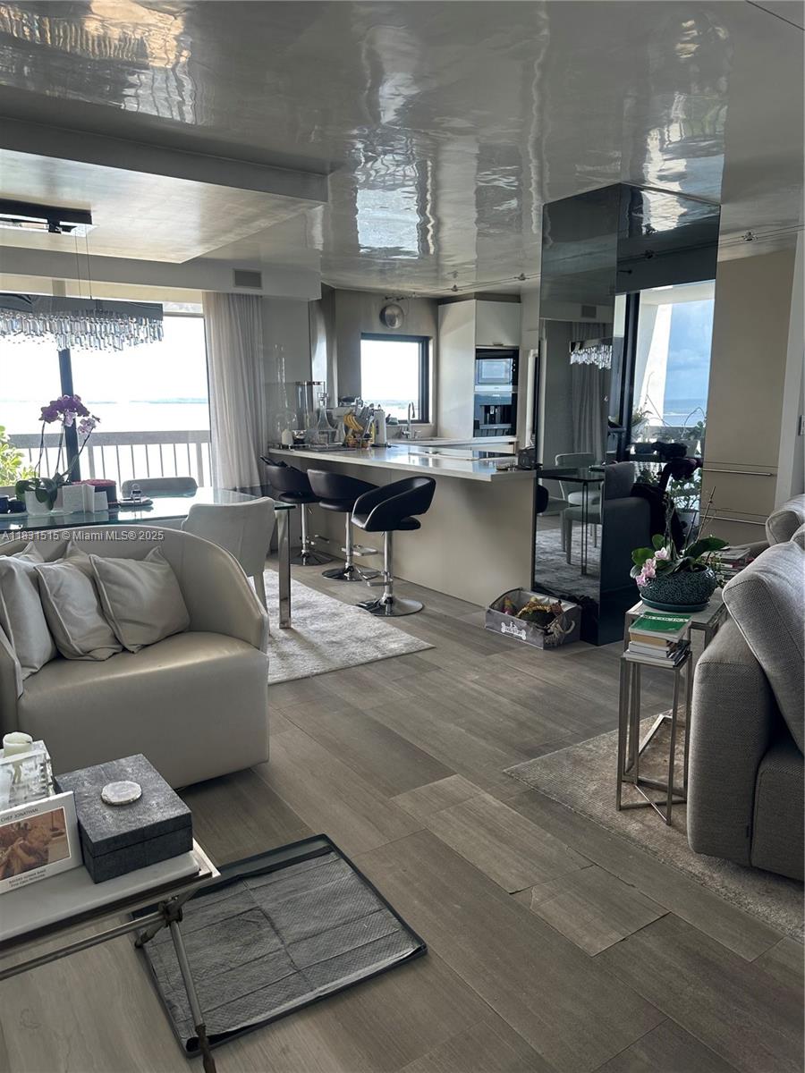 BRICKELL BAY CLUB CONDO - Residential