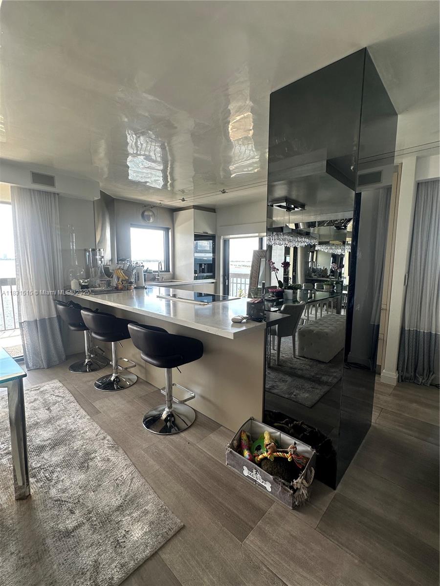 BRICKELL BAY CLUB CONDO - Residential