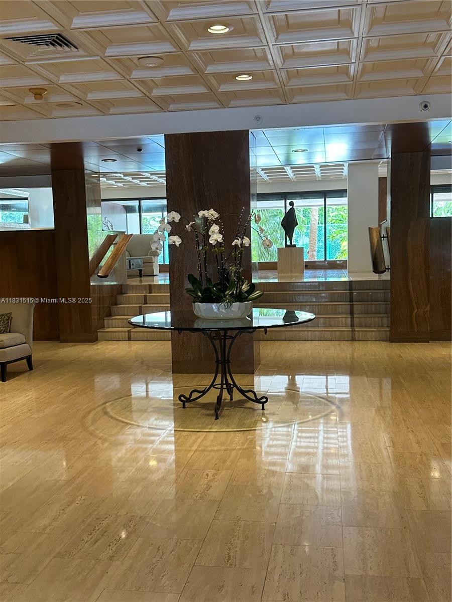 BRICKELL BAY CLUB CONDO - Residential