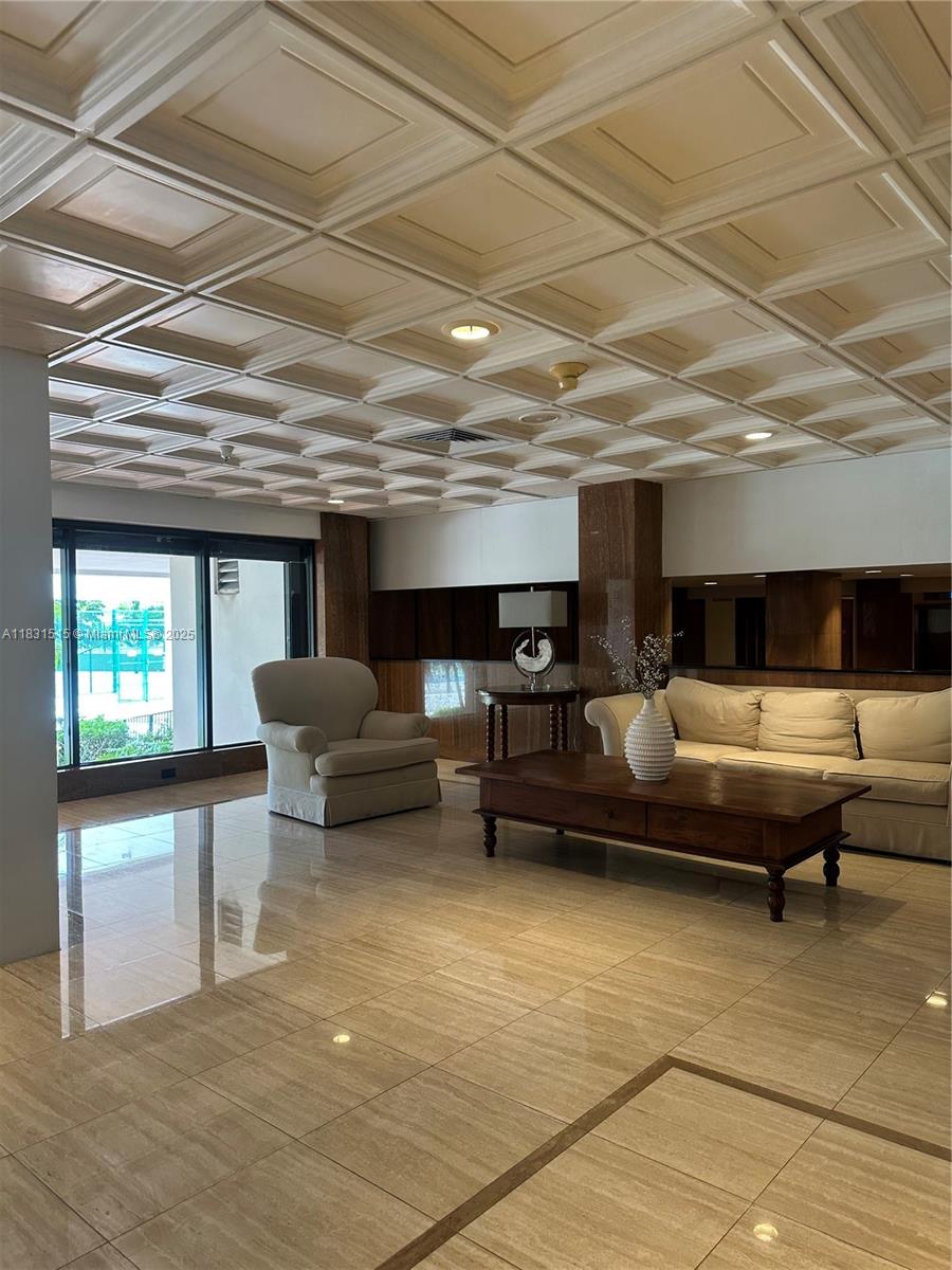 BRICKELL BAY CLUB CONDO - Residential