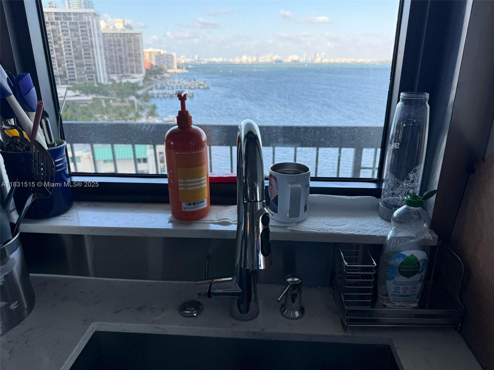 BRICKELL BAY CLUB CONDO - Residential