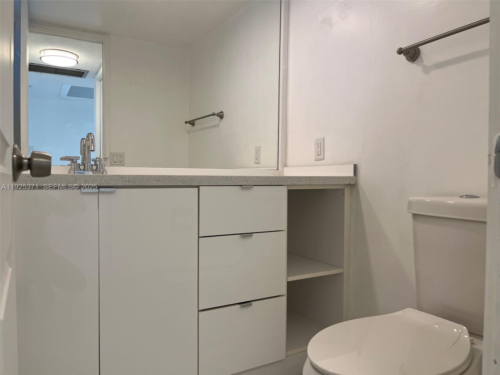 NO 9 PALM-AIRE COUNTRY CL - Residential Lease