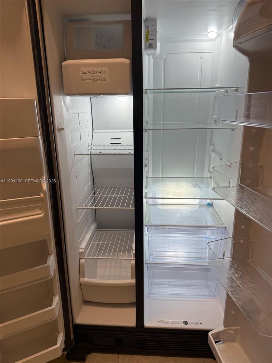 THE COURTS AT BAYSHORE II - Residential