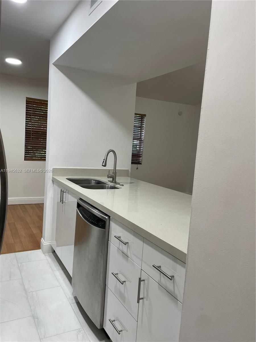 HAMMOCKS TRAILS CONDO - Residential