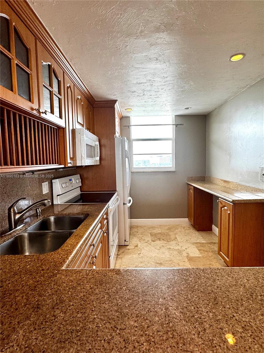 CORAL ISLE WEST CONDO - Residential