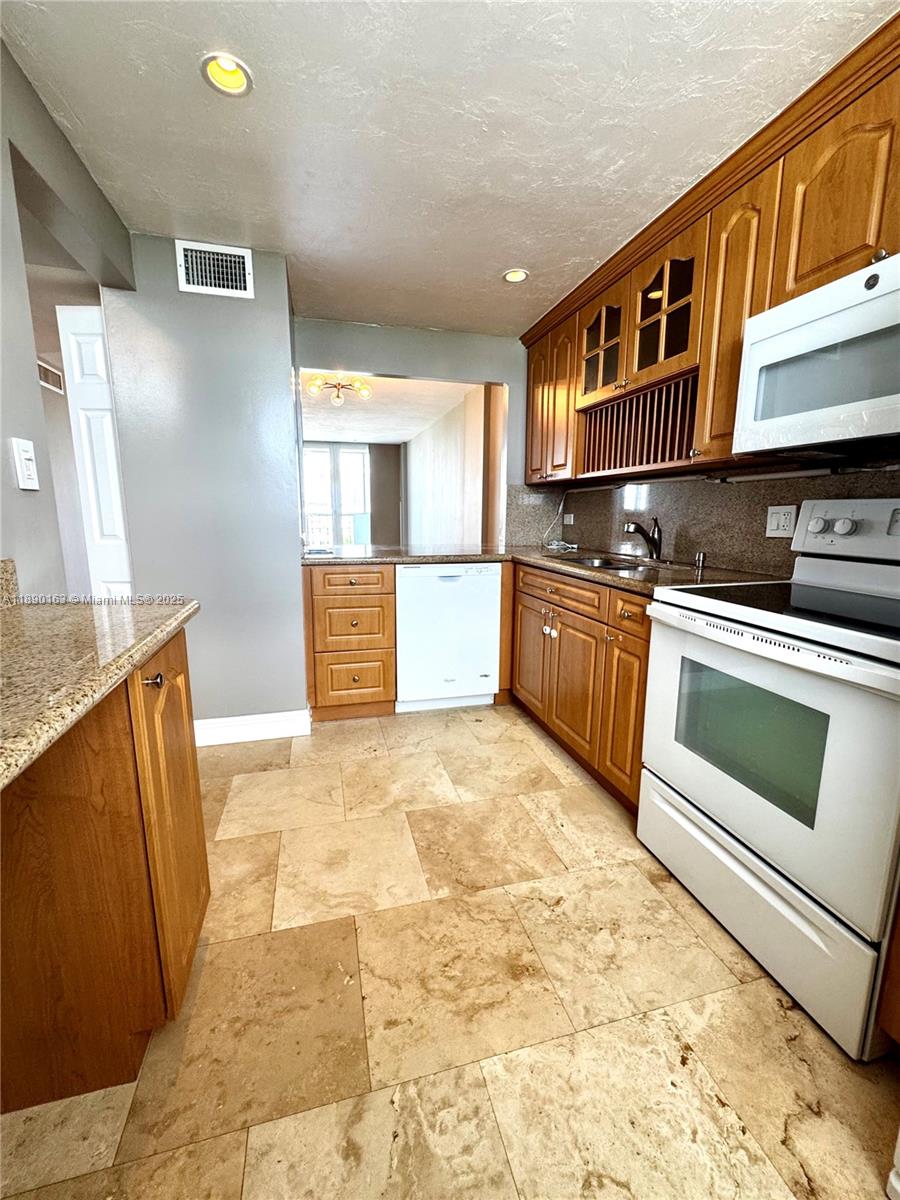 CORAL ISLE WEST CONDO - Residential