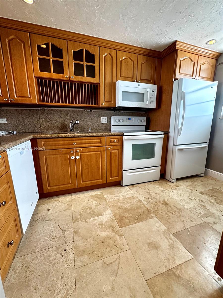 CORAL ISLE WEST CONDO - Residential