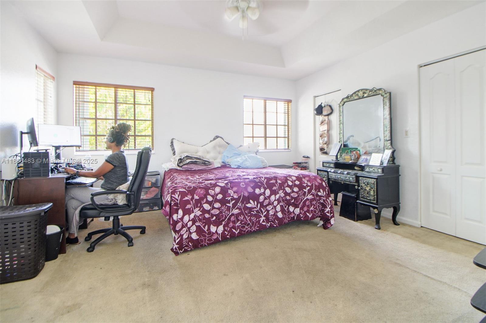 MANDARIN LAKES - Residential