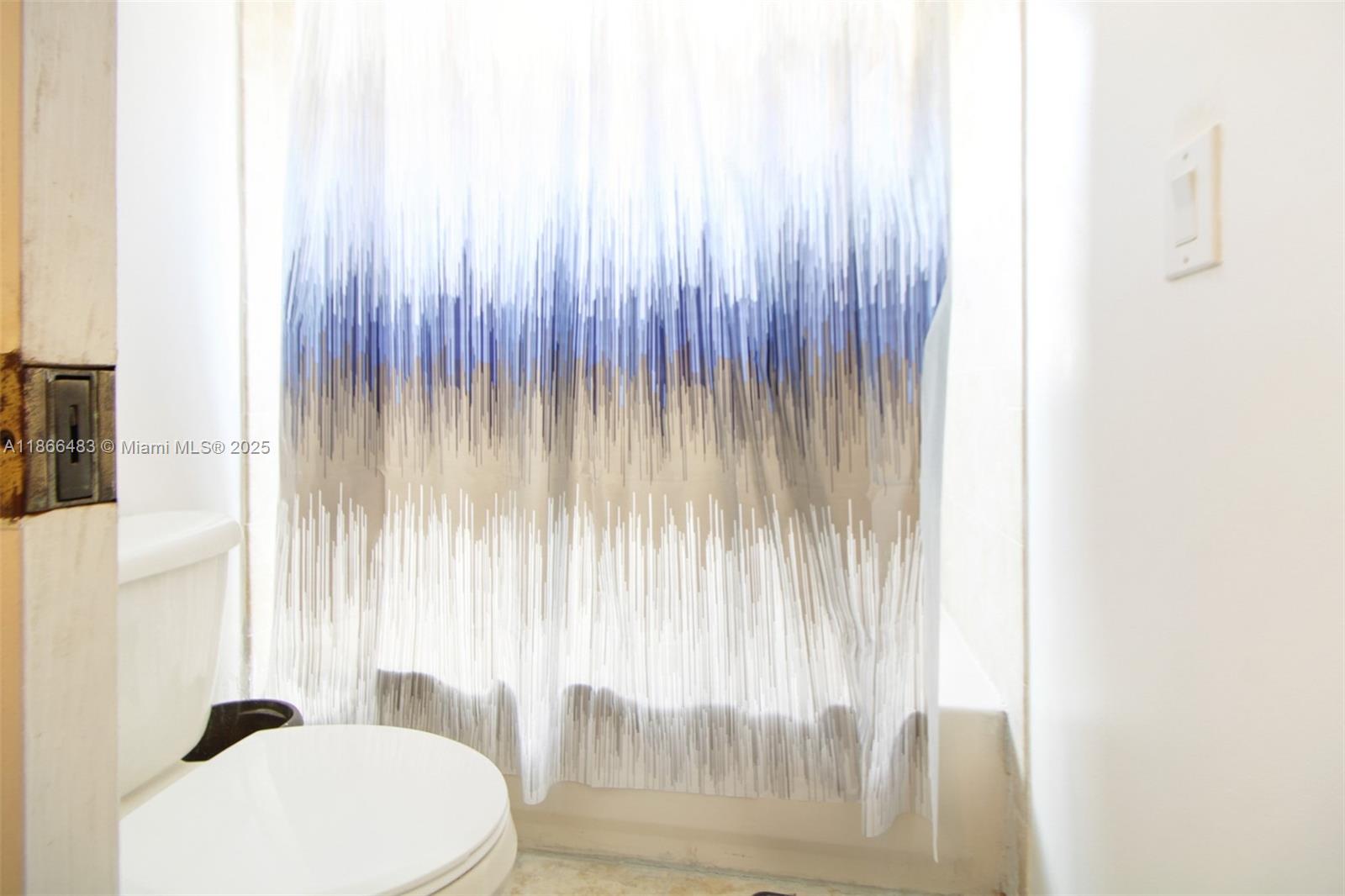 MANDARIN LAKES - Residential