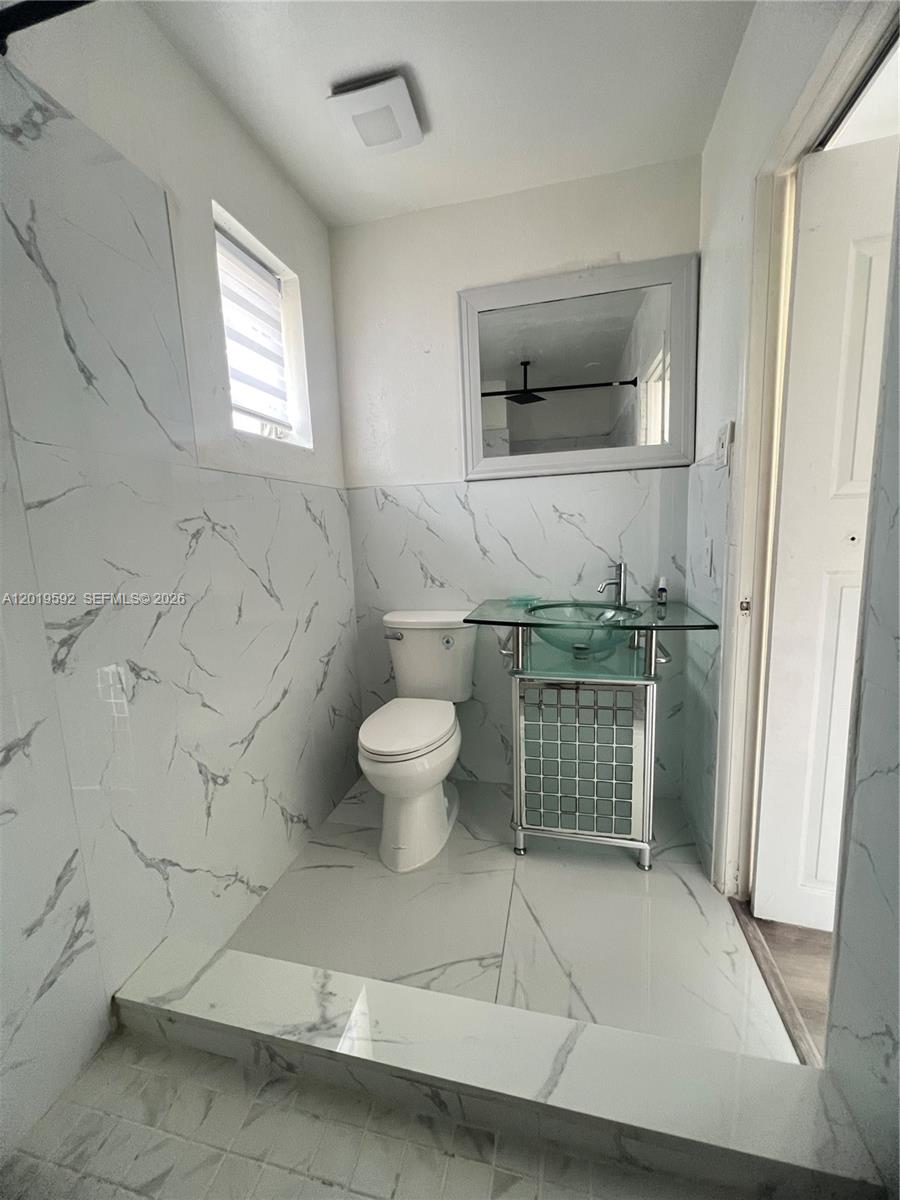 MARGOLIS ESTATES - Residential Income