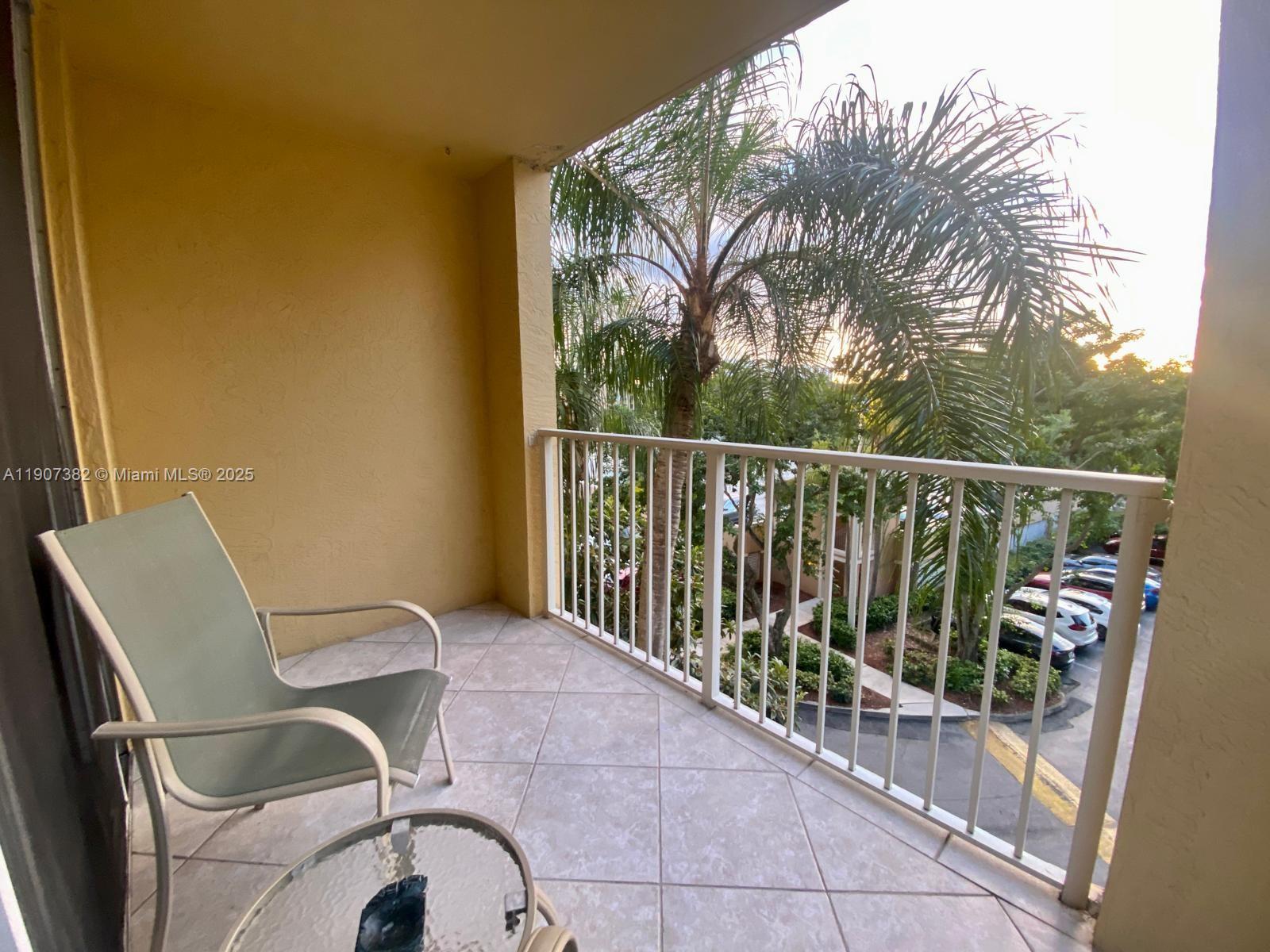 THE YACHT CLUB AT AVENTUR - Residential