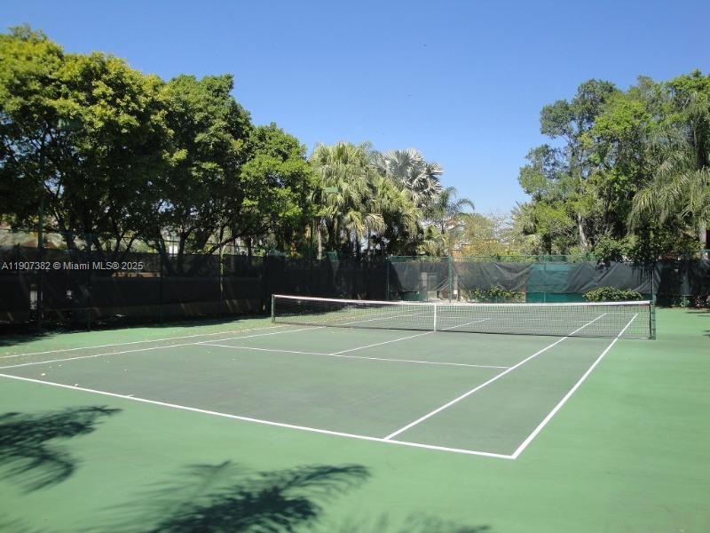 THE YACHT CLUB AT AVENTUR - Residential