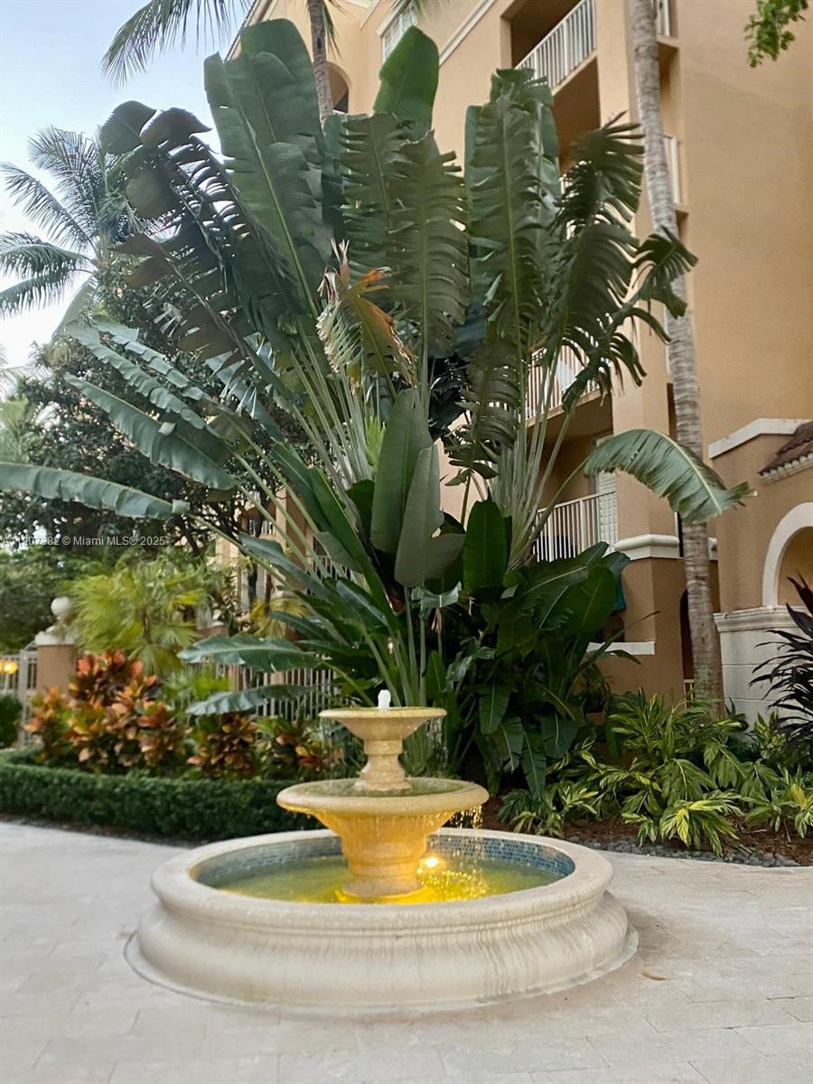 THE YACHT CLUB AT AVENTUR - Residential