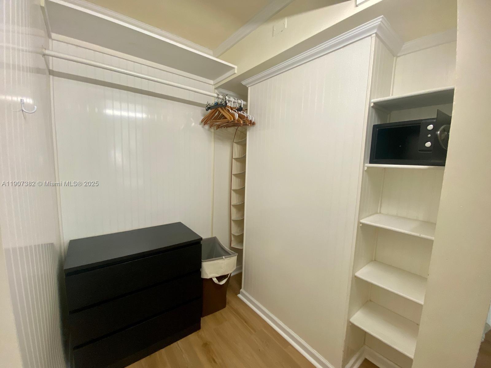 THE YACHT CLUB AT AVENTUR - Residential