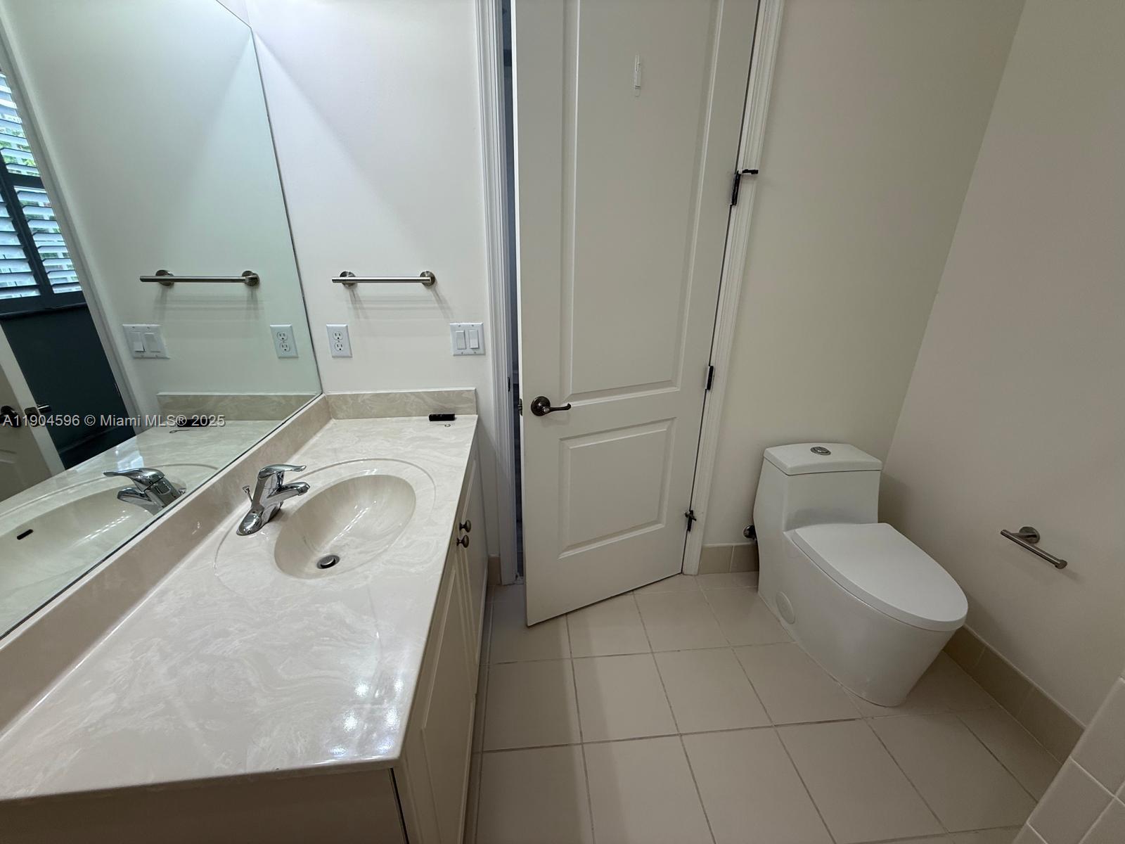 MEADOW PINES - Residential Lease