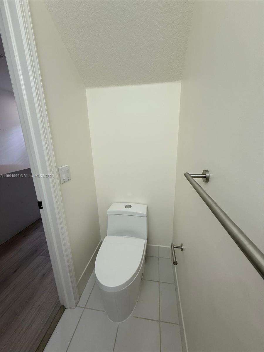 MEADOW PINES - Residential Lease