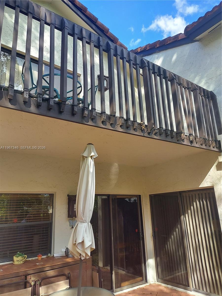 LAKES MEADOW VILG HOMES C - Residential Lease