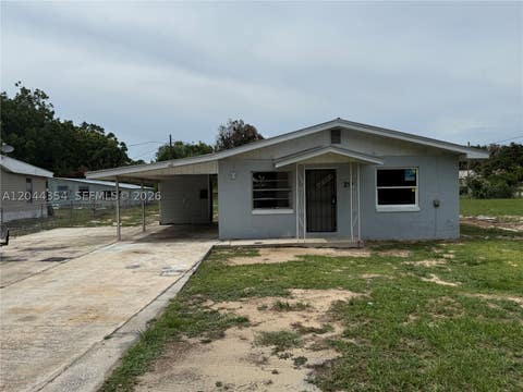 Photo of 217 Palmetto St, Lake Placid, FL 33852 (MLS # A12044354)