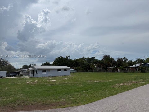 Tiny photo for 217 Palmetto St, Lake Placid, FL 33852 (MLS # A12044354)