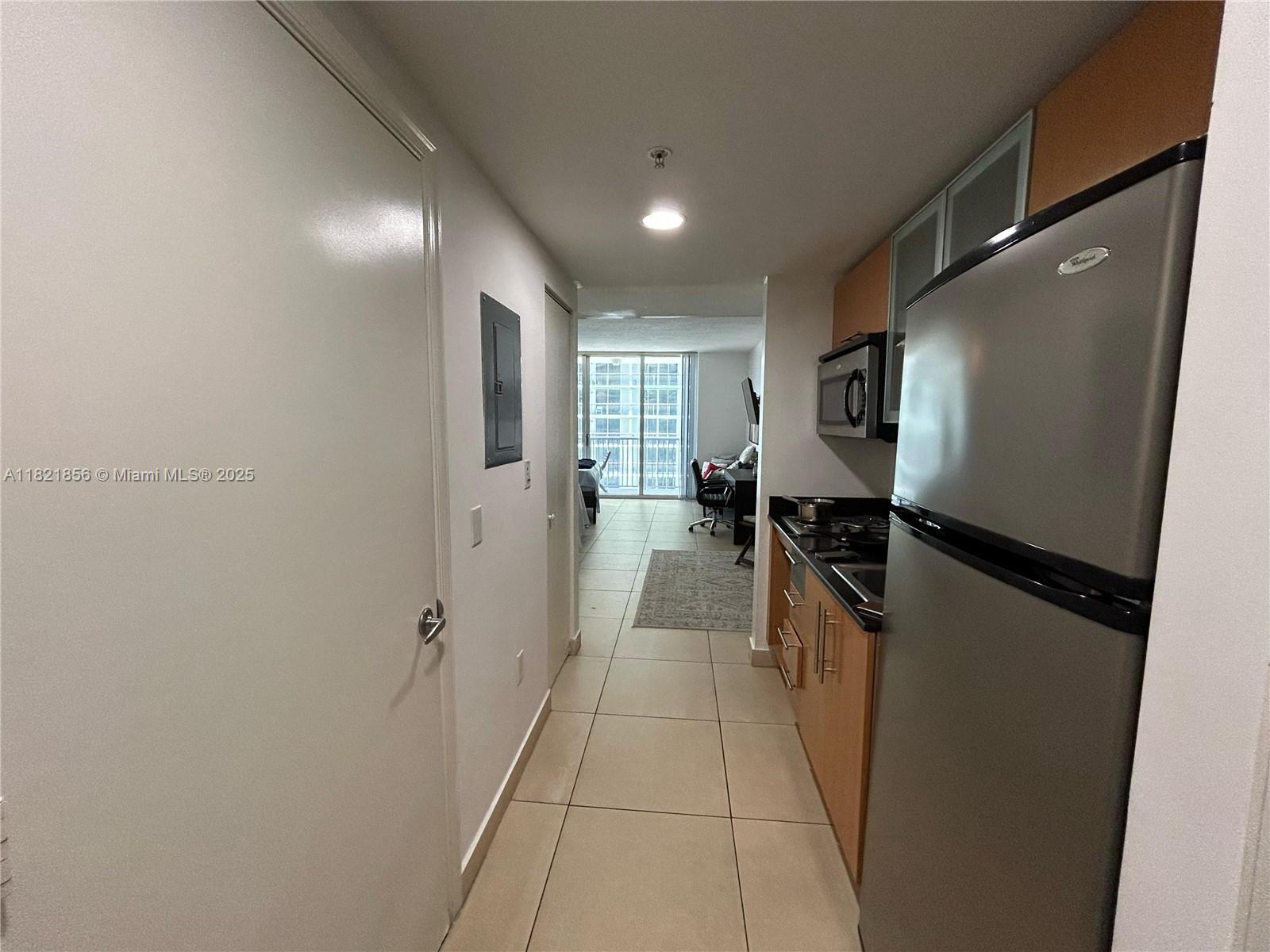 1750 N Bayshore Dr 2207
