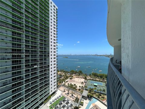 1750 N Bayshore Dr 2207 Miami FL 33132